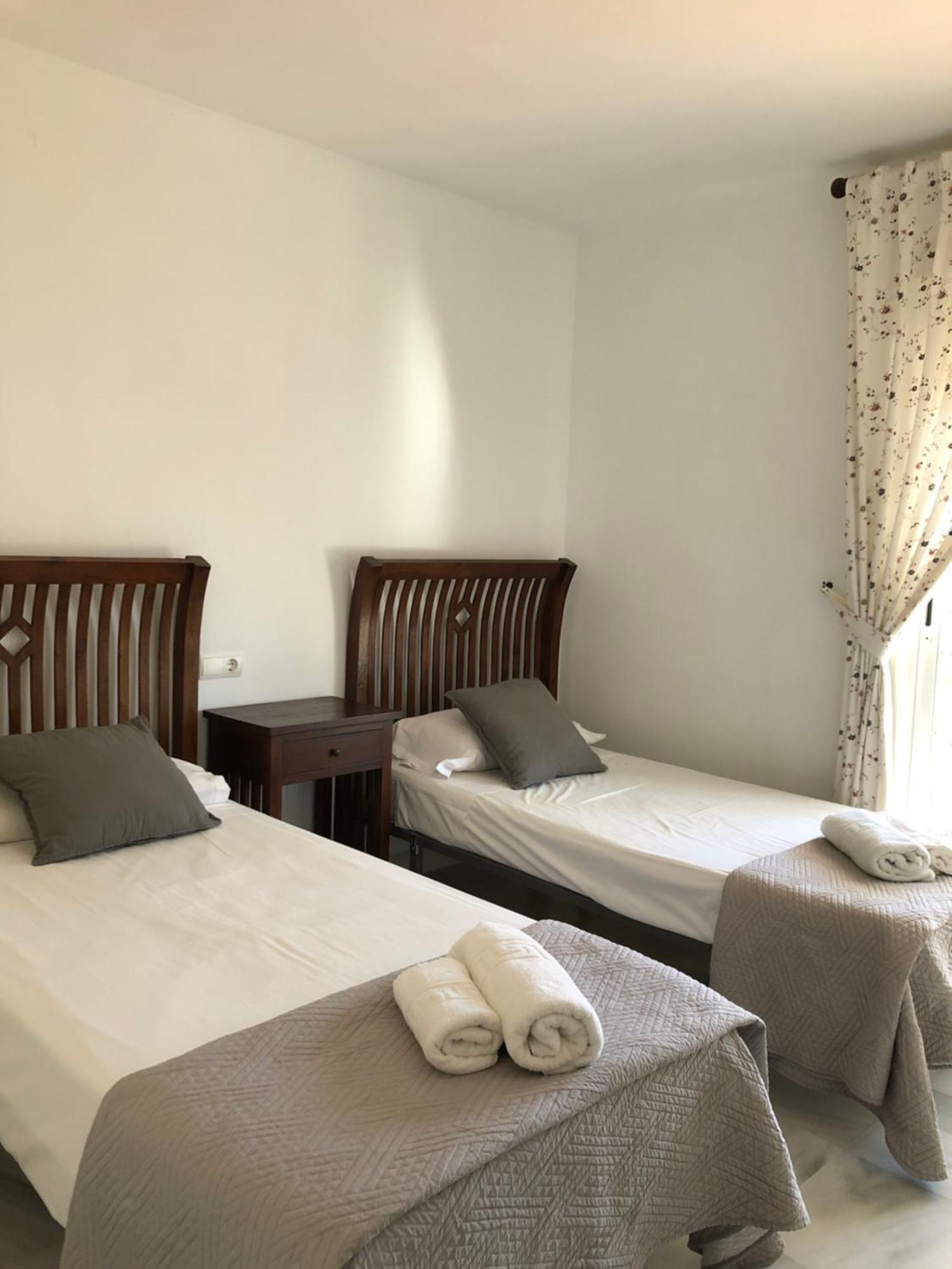 Apartamentos Naranjos Del Sol Марбелья Экстерьер фото