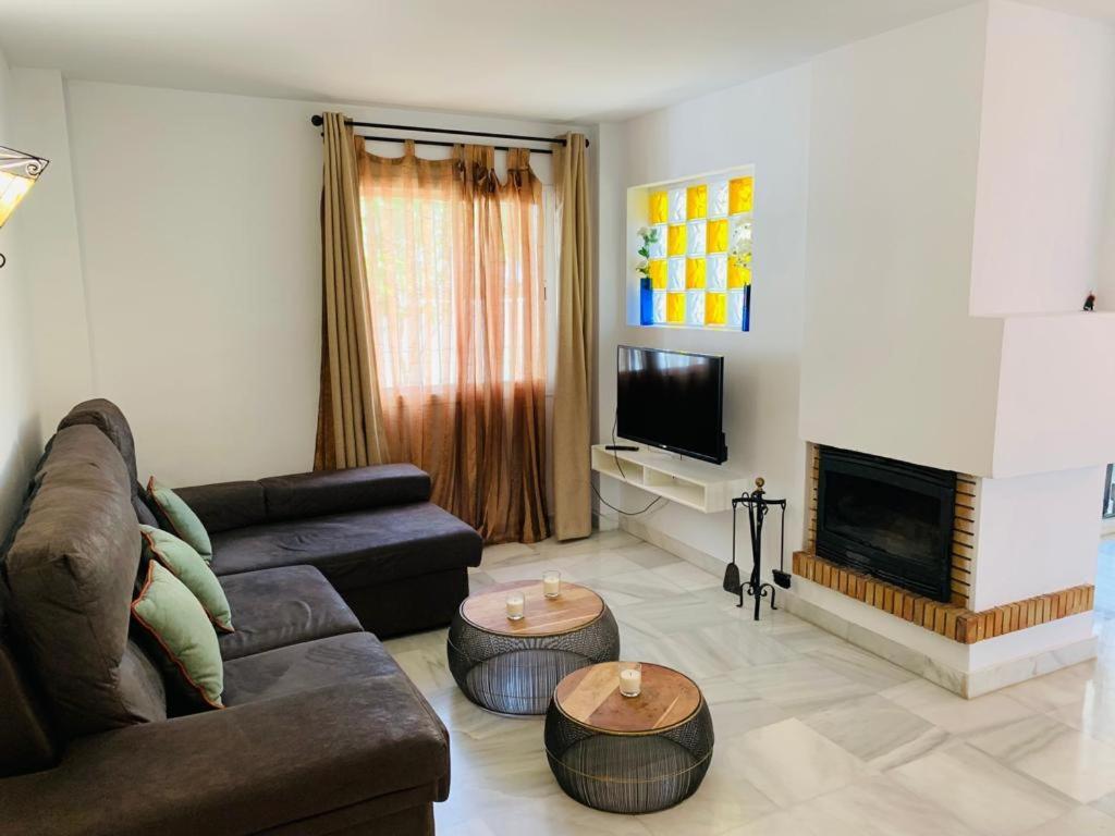 Apartamentos Naranjos Del Sol Марбелья Экстерьер фото