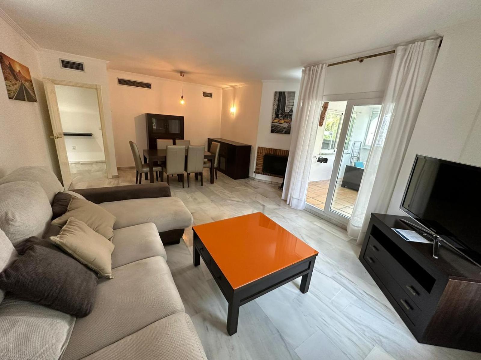 Apartamentos Naranjos Del Sol Марбелья Экстерьер фото